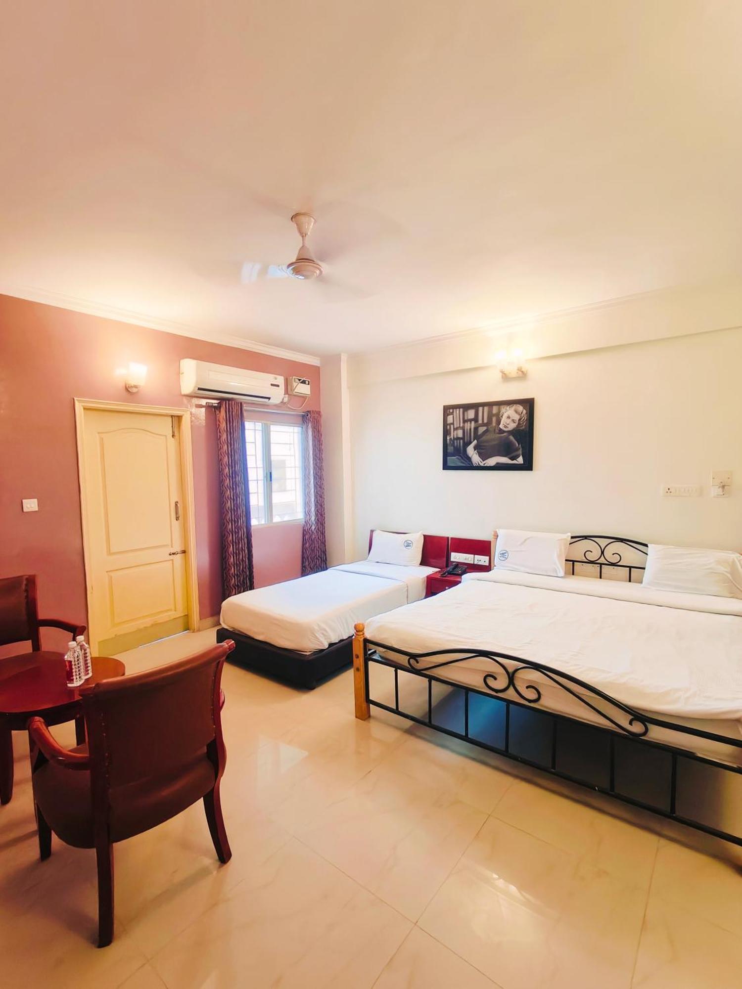 Kings Suites Palace Grounds Bangalore Exterior foto